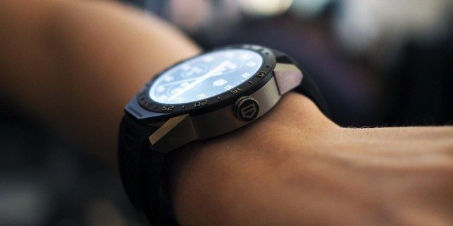 smartwatch-furto-pin-bancomat-movimento-mano