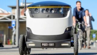 intelligenza-artificiale-robot-consegna-posta