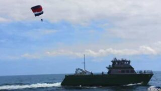 darpa-test-radar-parasailing-barca-robot