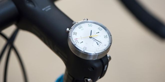 orologio che rileva la velocità in bicicletta