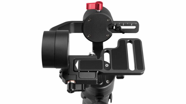 Grazie alle scale graduate e ai fermi mobili Ã¨ possibile riporre lo Zhiyun Crane M2 senza perdere i riferimenti del setup. bilanciato.