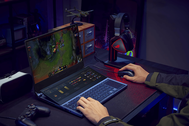 Asus ROG Zephyrus Duo 15 - 2