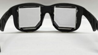 Facebook - occhiali VR con ottica olografica