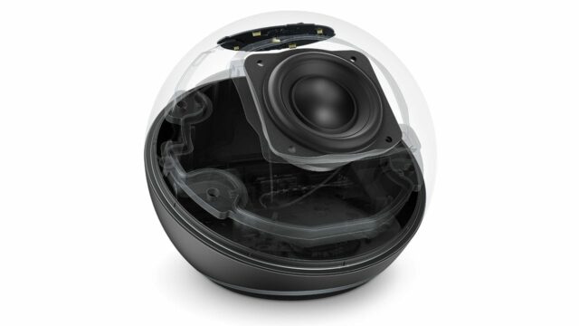 L'Amazon Echo Dot di quarta generazione implementa un driver da 41 mm per una riproduzione audio di base.