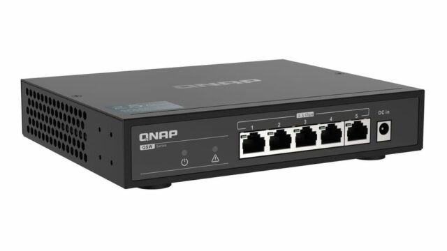 Qnap QSW-1105-5T