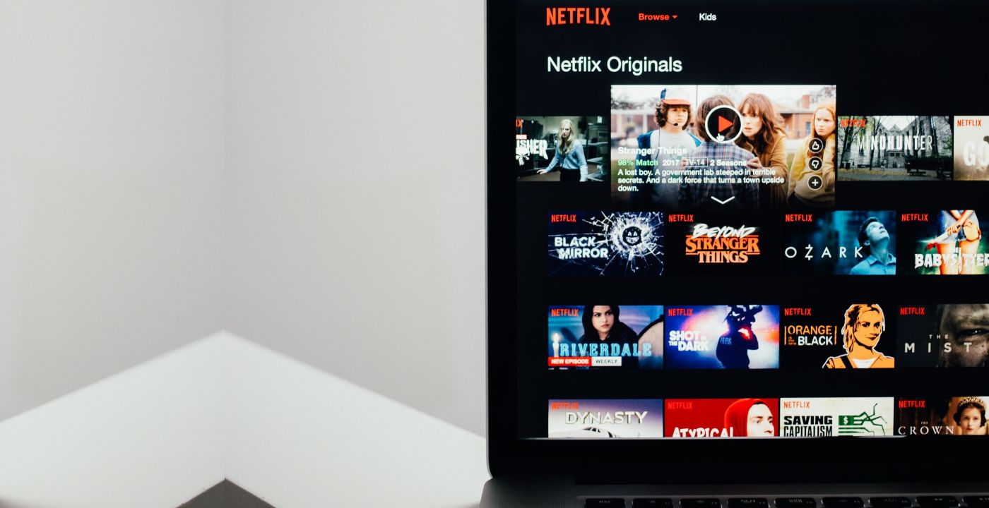 Netflix aumenta il costo degli abbonamenti: i nuovi prezzi