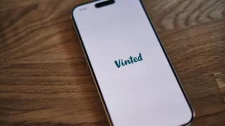 Perché Vinted non ha la ricerca tramite immagine? Cosa sappiamo a oggi